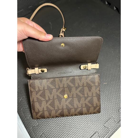 Michael Kors Jet Set Brown Large Phone‎ Crossbody Bag Brown Womens Purse - Picture 5 of 9